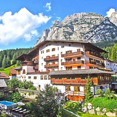 Hotel Dolomiti Ла-Вілла Екстер'єр фото