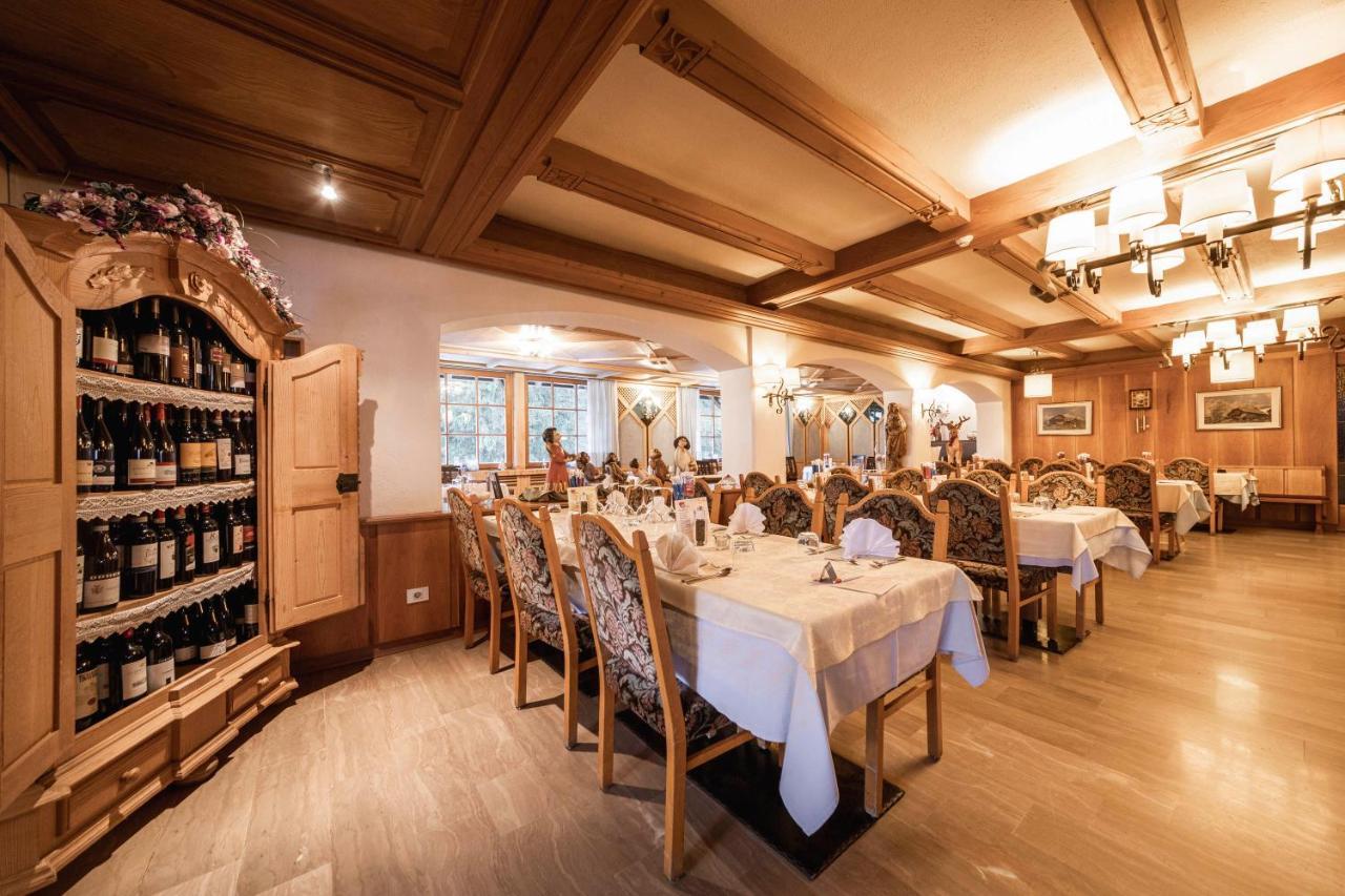 Hotel Dolomiti Ла-Вілла Екстер'єр фото